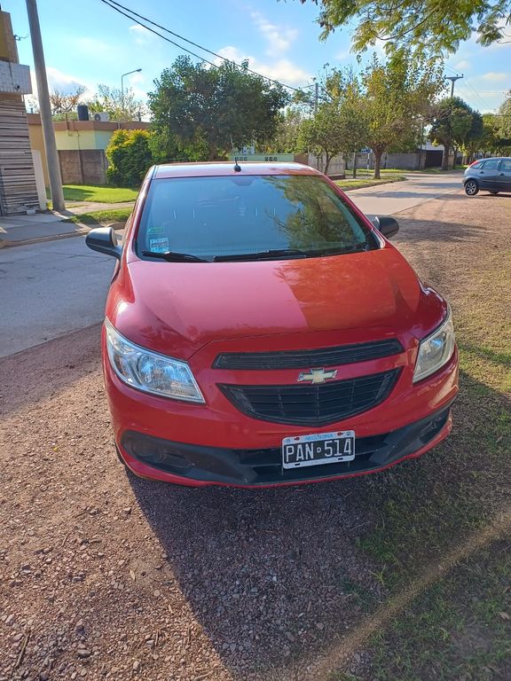 Chevrolet - Onix LT